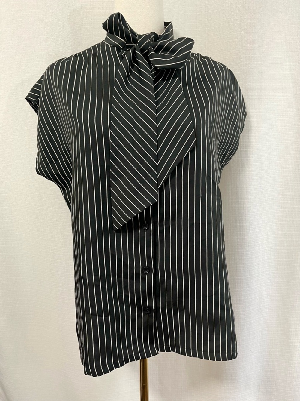 Vintage Judy Bond Pinstripe Tie Neck Blouse • Large/14